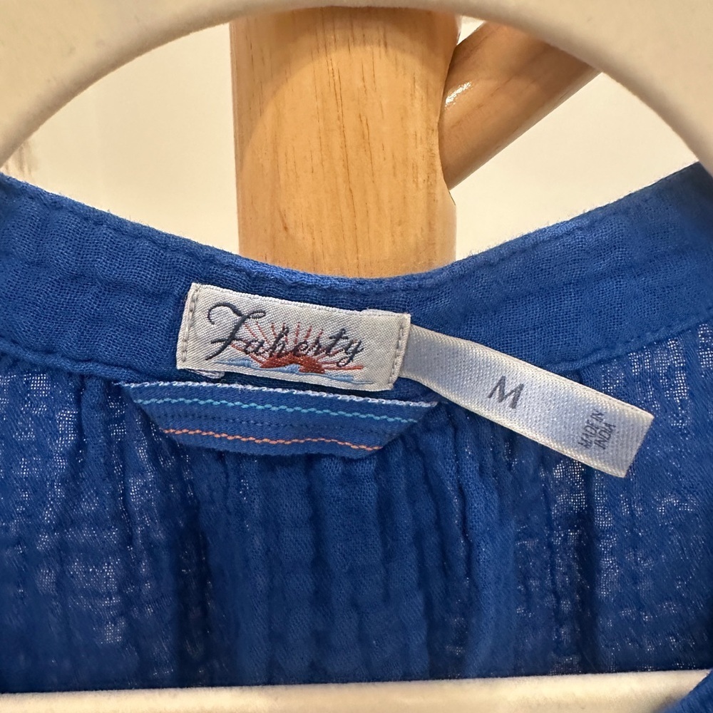 Faherty Blue Organic Cotton Sleeveless V-Neck Blouse Size M - Picture 2 of 4